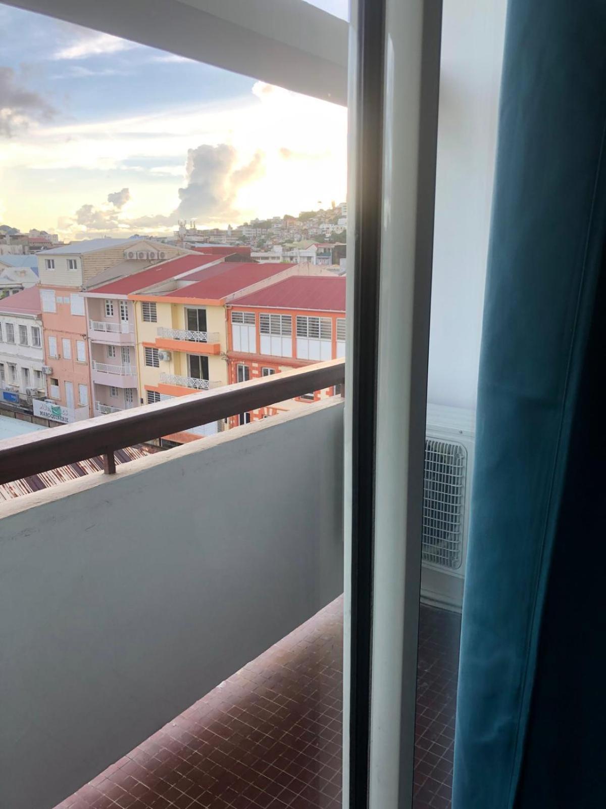 Appartement Au Coeur De Fort De France A Cote De La Bibliotheque Schoelcher! Extérieur photo